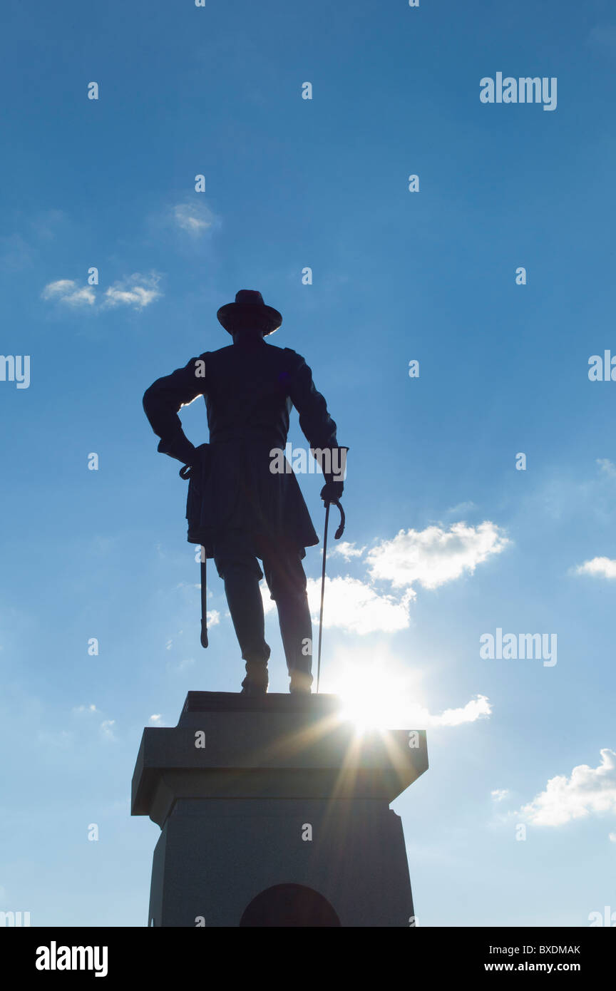 Coucher de soleil sur statue at Gettysburg National Military Park Banque D'Images