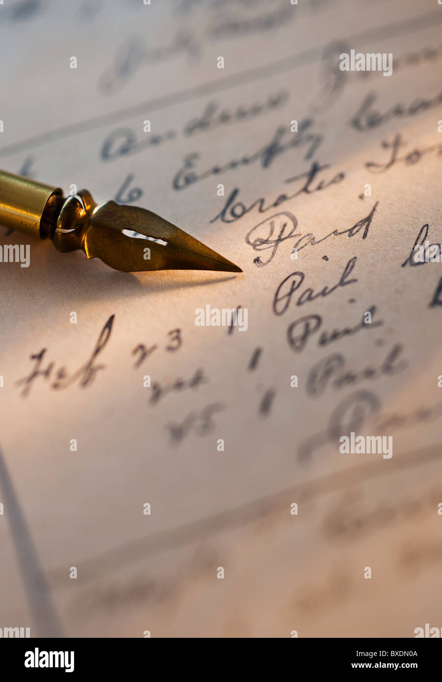 Stylo ancien sur haut de la liste Banque D'Images