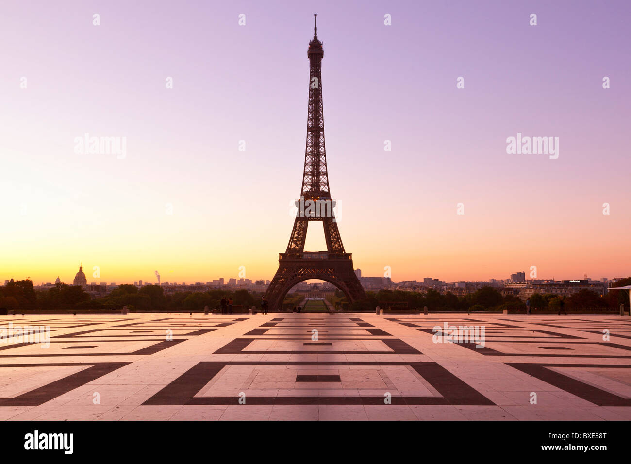Europe, France, Paris (75), l'esplanade du Trocadéro et de la Tour Eiffel Banque D'Images
