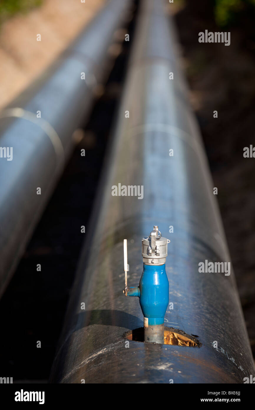 Vanne de sortie d'eau sur un pipeline de chauffage souterrain , Finlande Banque D'Images