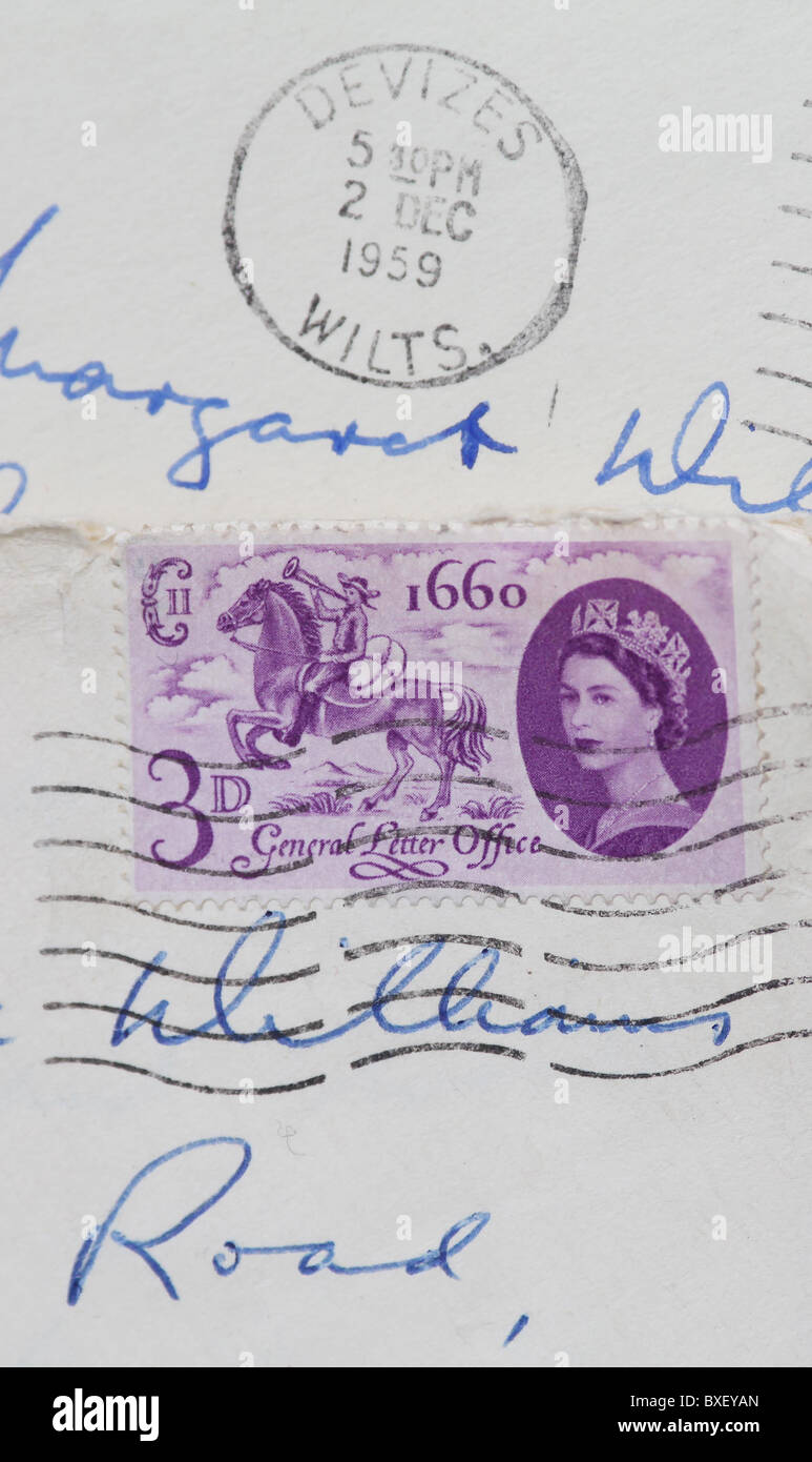 La reine Elizabeth II sur la tête de timbres postaux britanniques. Banque D'Images