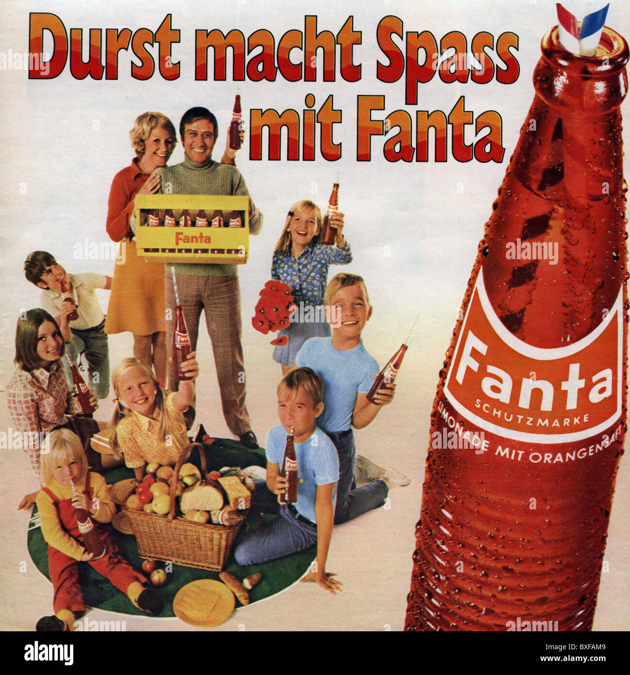 Publicité, boissons, Coca Cola, publicité pour la limonade Fanta, du magazine 'Neue Revue', No. 15, 12.4.1970, Allemagne, droits supplémentaires-Clearences-non disponible Banque D'Images
