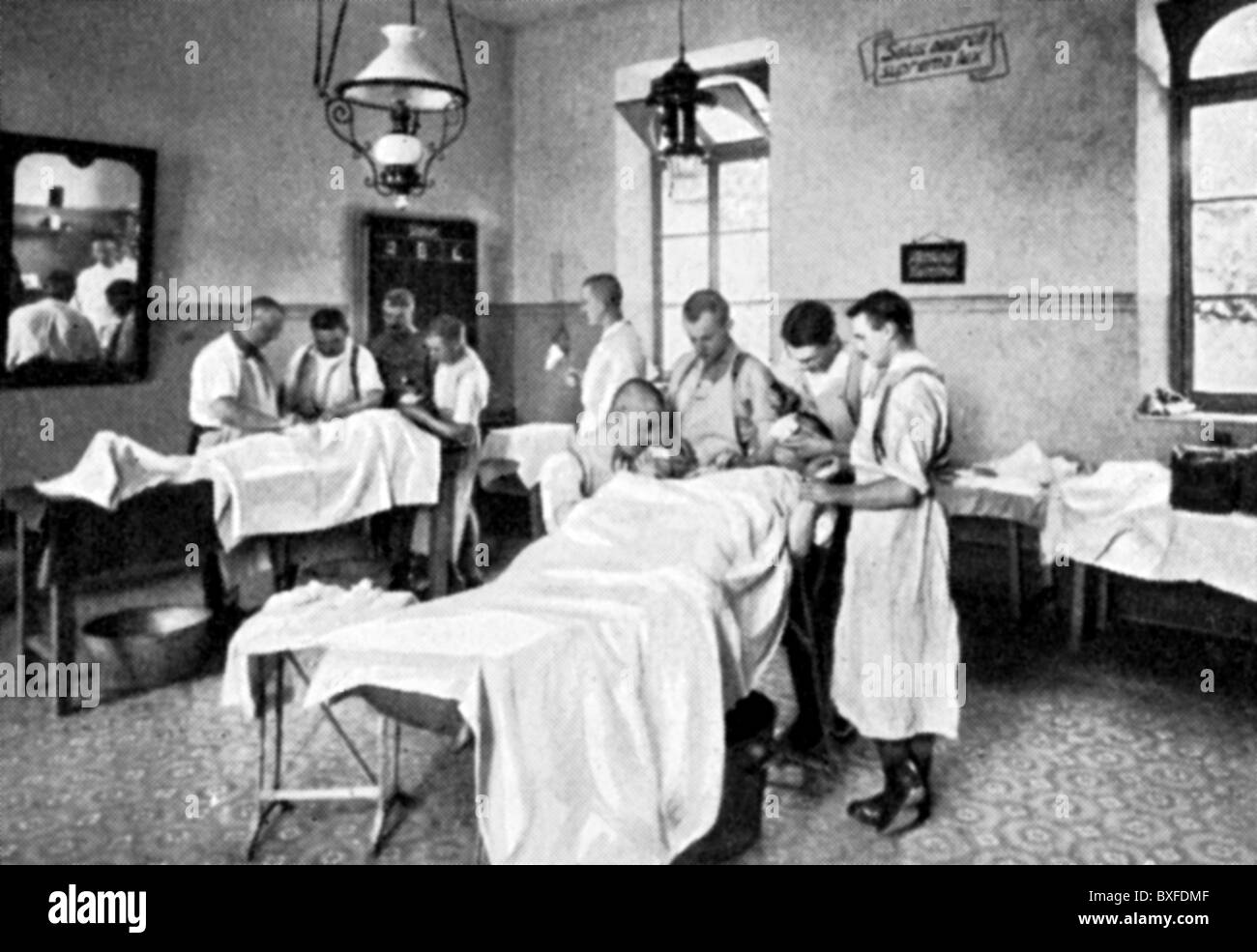 Evénements, première Guerre mondiale / WWI, service médical, 1914 - 1918, droits additionnels-Clearences-non disponible Banque D'Images