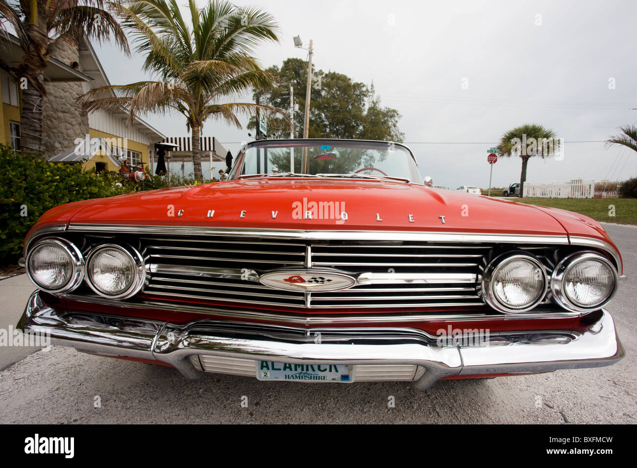 Chevrolet Impala convertible rouge automobile, Anna Maria Island, Floride Floride, États-Unis d'Amérique Banque D'Images