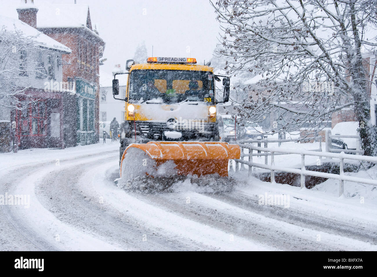 Compensation de chasse-neige road, Surrey, UK Banque D'Images