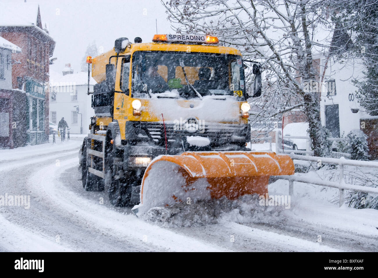 Compensation de chasse-neige road, Surrey, UK Banque D'Images