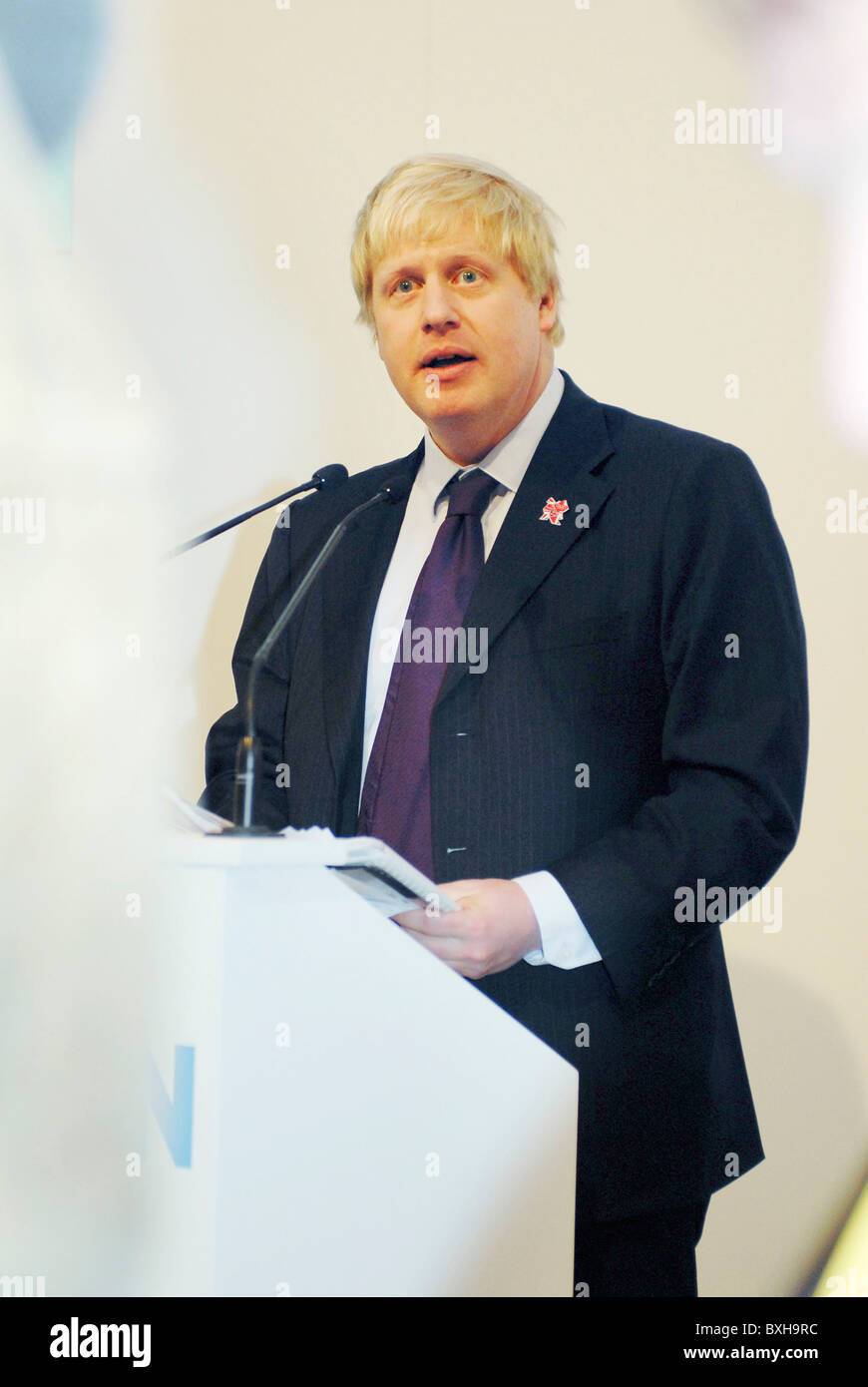 FRANCE CANNES. 11ème mars 2009. Le maire de Londres Boris Johnson fait la promotion de Londres au MIPIM. Banque D'Images