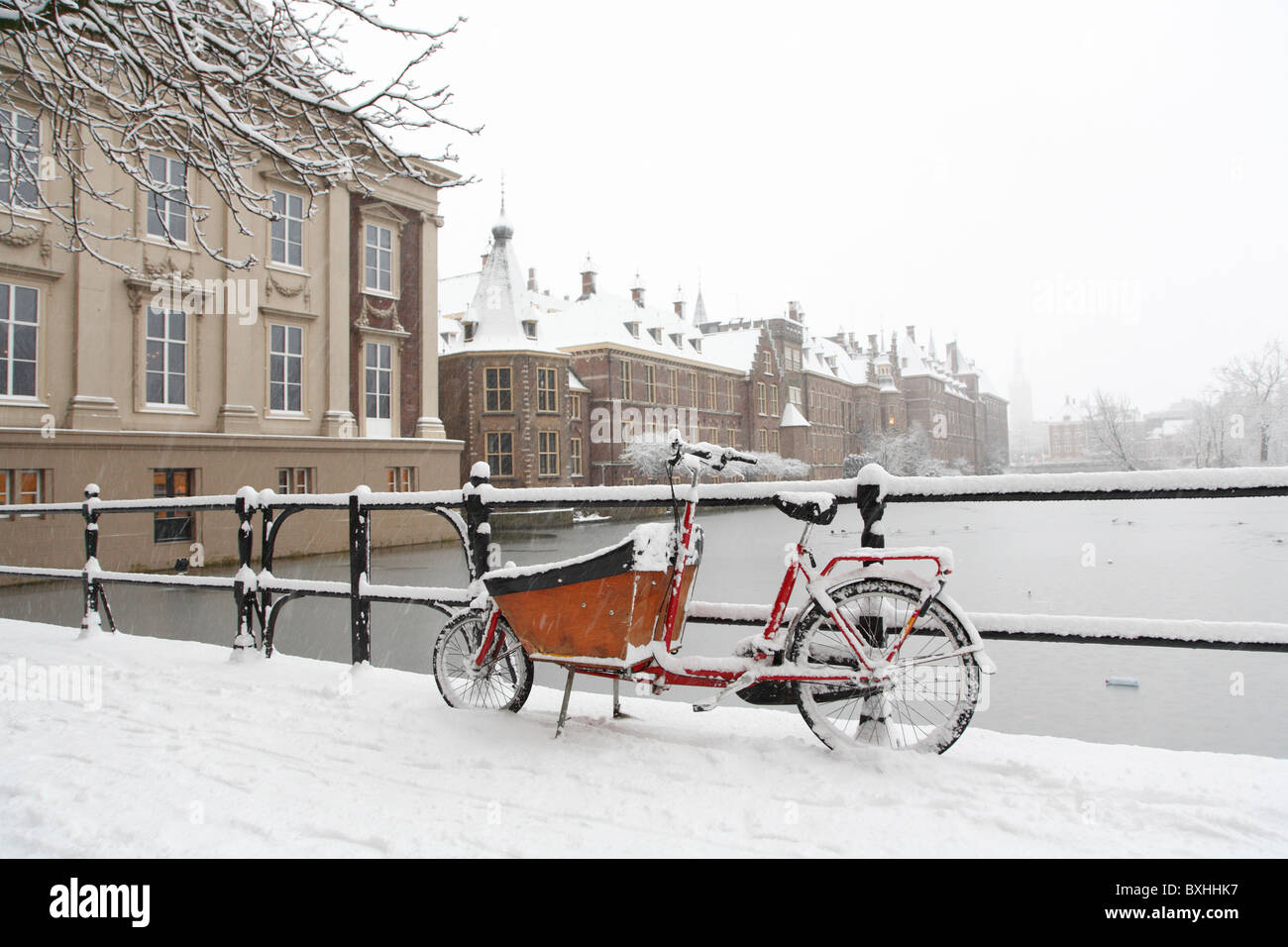 Le Parlement néerlandais, Binnenhof, neige de l'hiver, La Haye, Pays-Bas, Hollande, Europe Banque D'Images