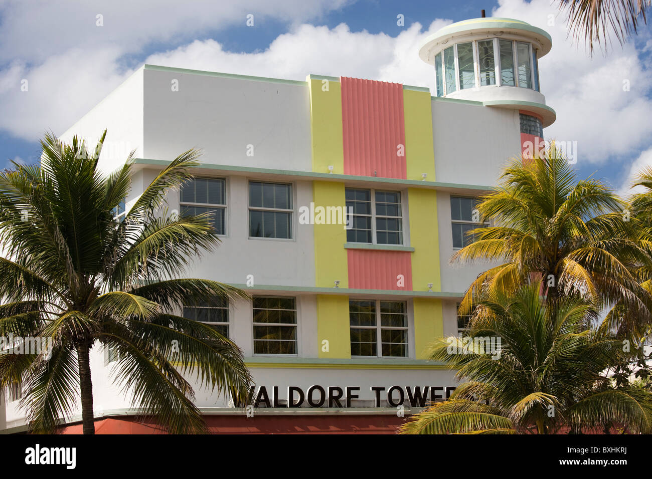 Waldorf Towers Hotel art déco sur Ocean Drive, à South Beach, Miami, Floride, États-Unis d'Amérique Banque D'Images
