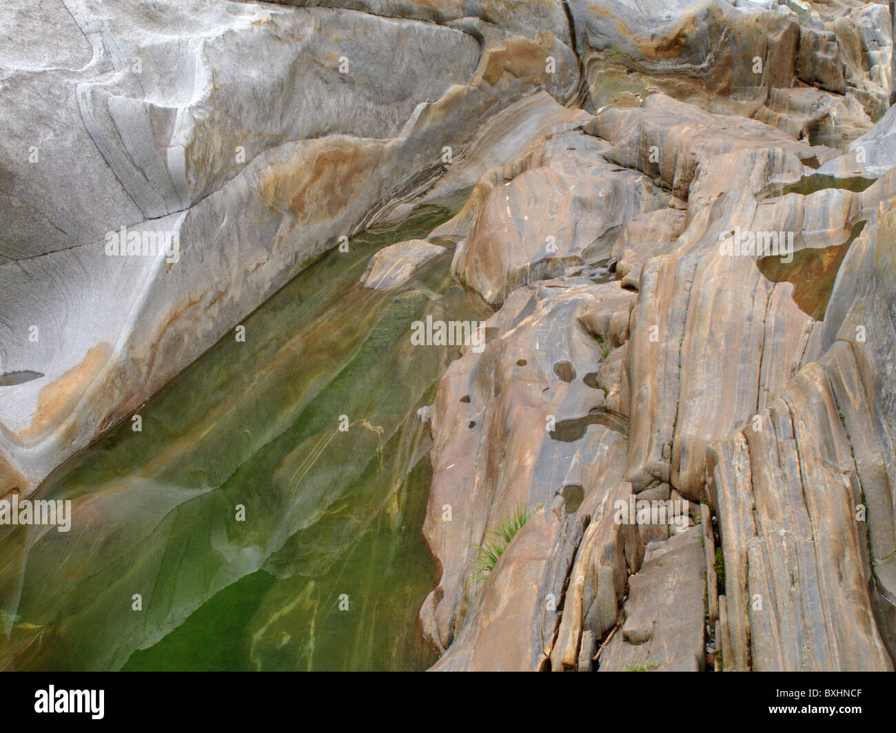 Verzasca River, Valle Verzasca, Tessin, Suisse Banque D'Images