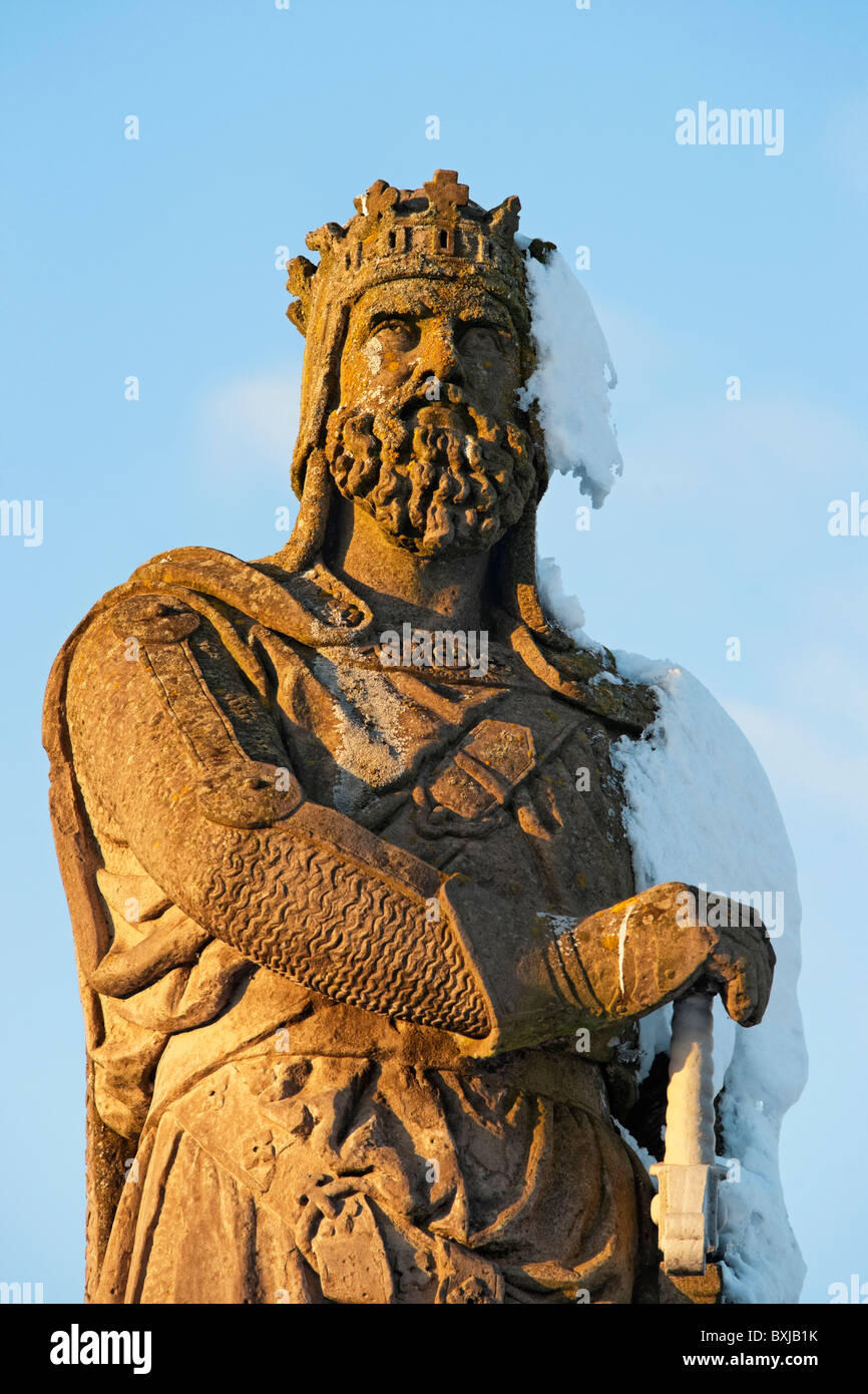 Statue de Robert the Bruce, roi d'Écosse, sur l'Esplanade du Château de Stirling, Scotland, UK. Banque D'Images