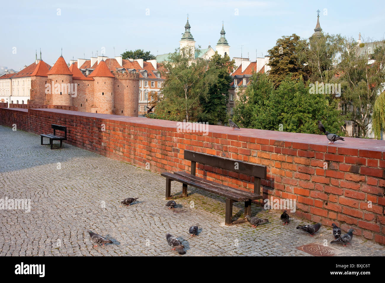 Remparts qui entourent la vieille ville de Varsovie, Pologne. Banque D'Images