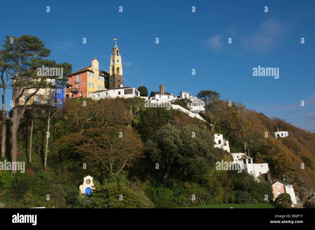 Tour de l'horloge et Villas Portmeirion Gwynedd, au nord du Pays de Galles UK Banque D'Images
