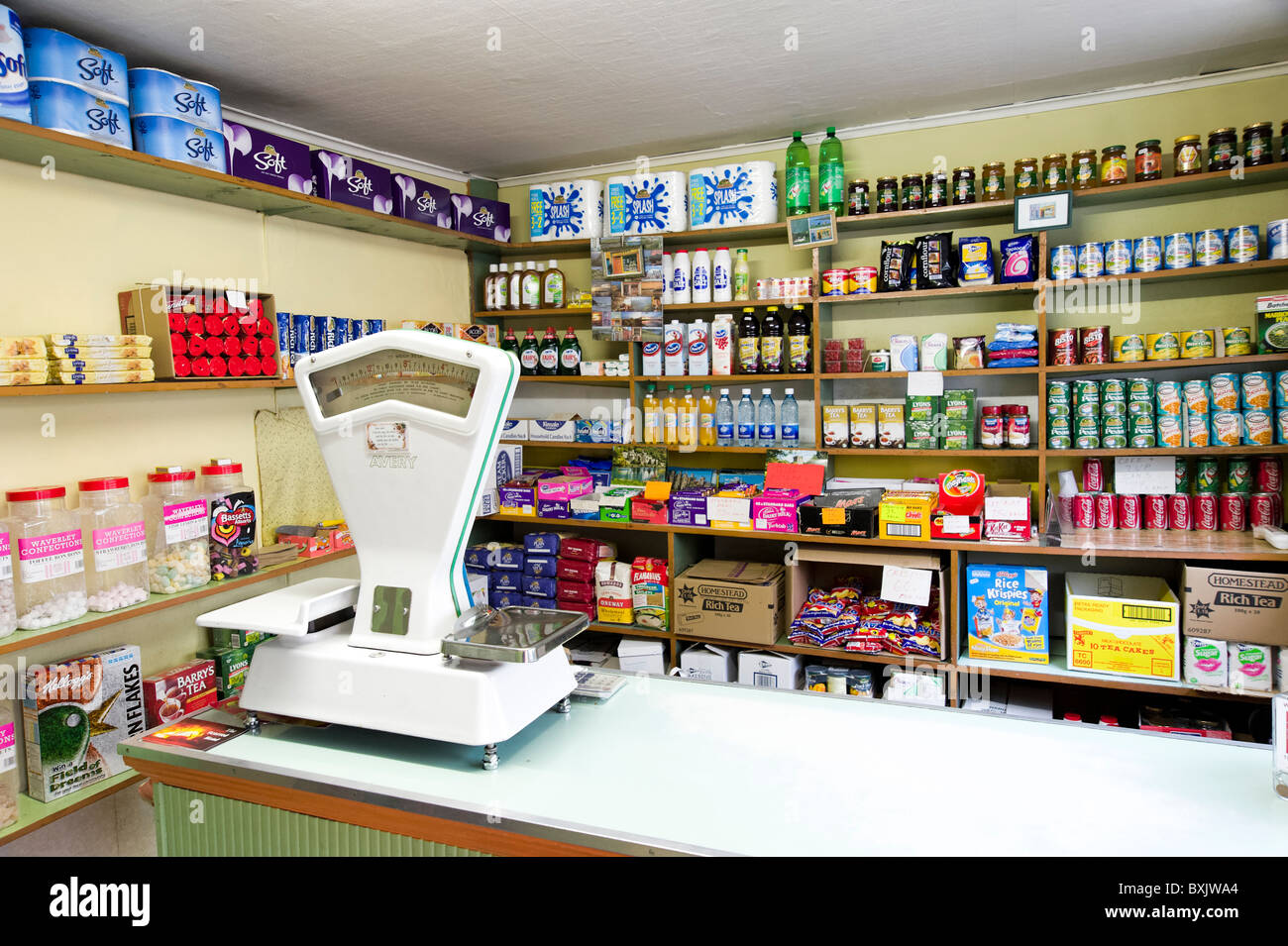 Clerke, une petite épicerie traditionnelle à Skibbereen, dans le comté de Cork, Irlande Banque D'Images