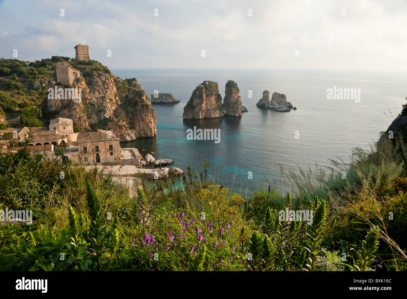 La Tonnara di Scopello [ancienne usine de transformation de thon] Accueil de l'écrivain Gavin Maxwell dans les années 50, Castellammare del Golfo Sicile Banque D'Images