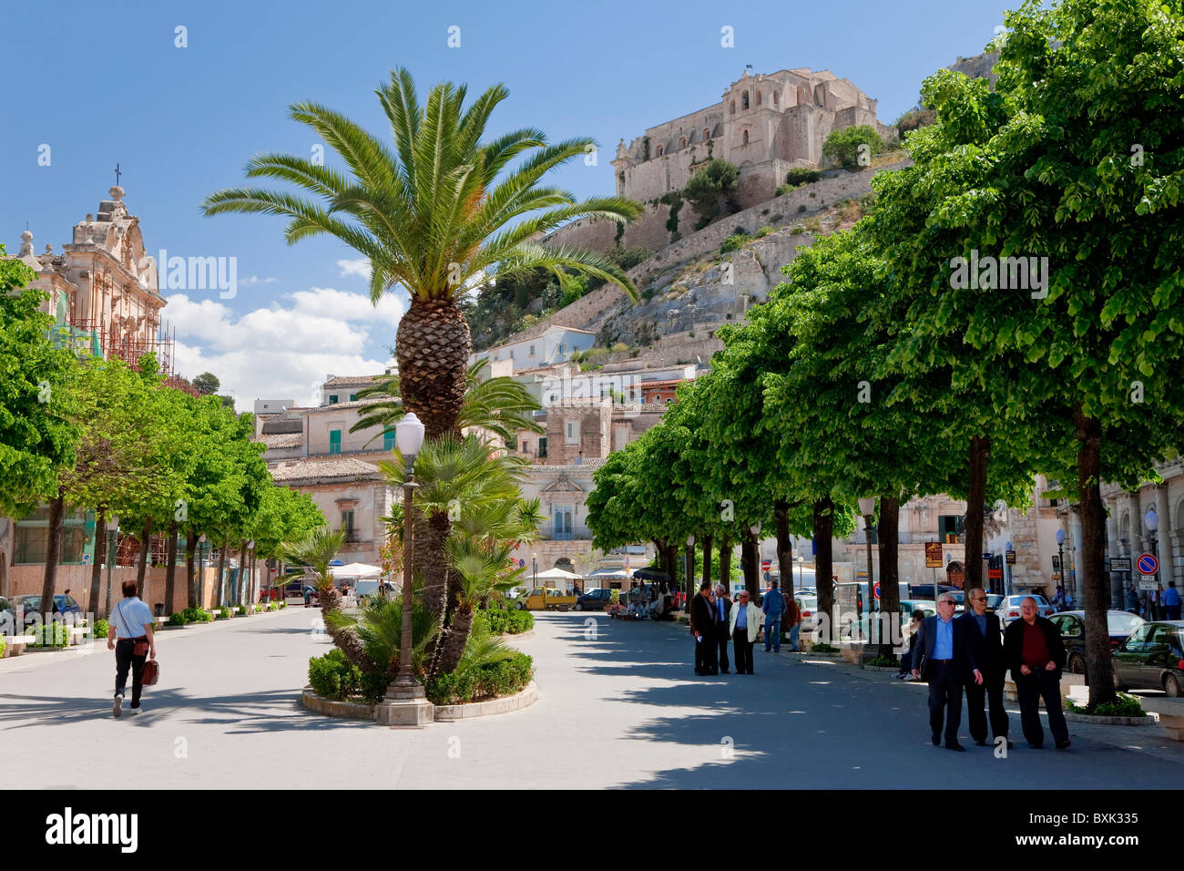 Square et église de San Matteo, Scicli, Sicile, Italie Banque D'Images