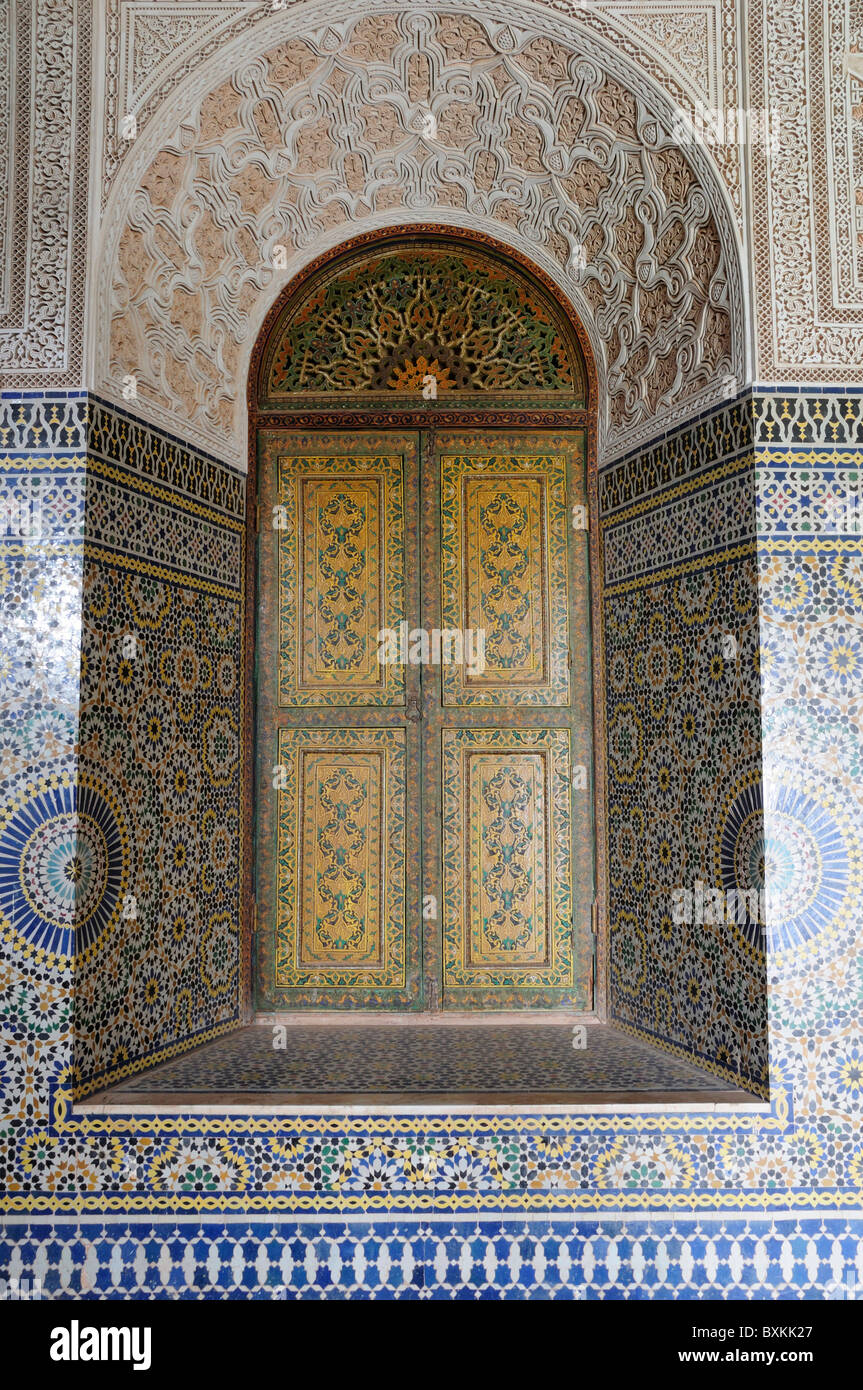 Porte richement décorées, salle de réception, Dar Glaoui, Telouet Banque D'Images