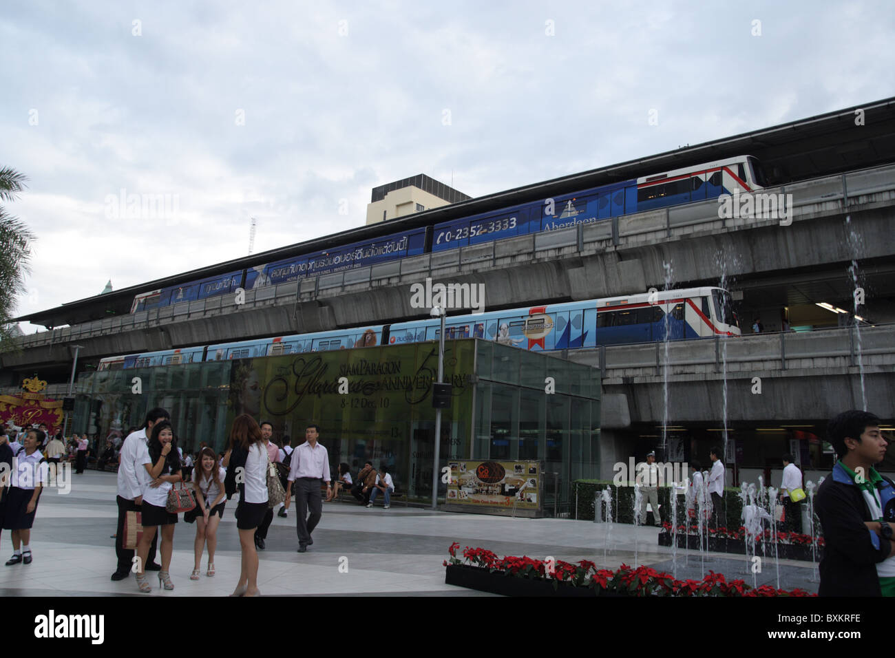 , BTS sky train BTS Station , Bangkok Banque D'Images