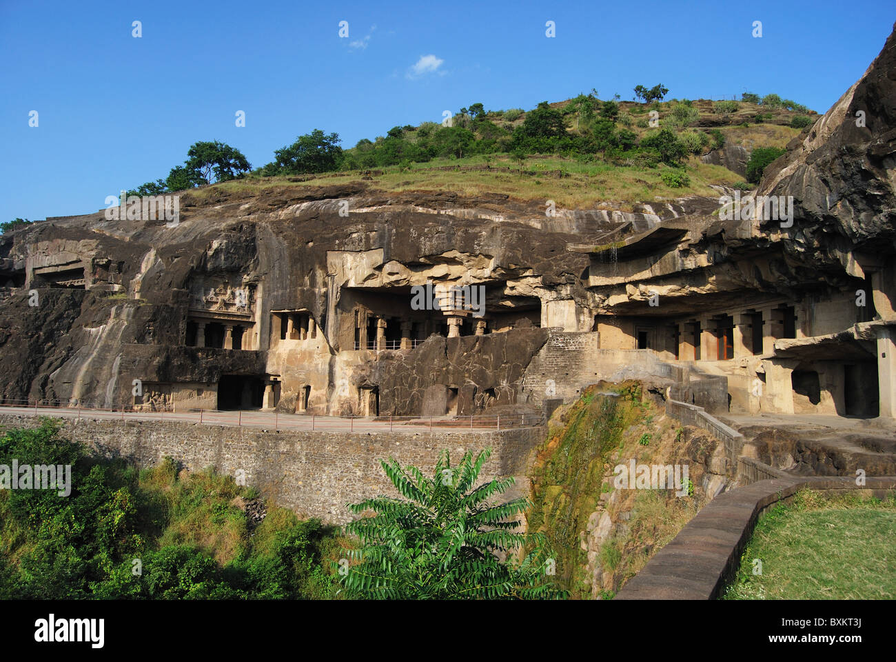 Grottes Jaina 30 à 34, à l'extrémité nord, les grottes d'Ellora Aurangabad, Maharashtra, Inde. Banque D'Images