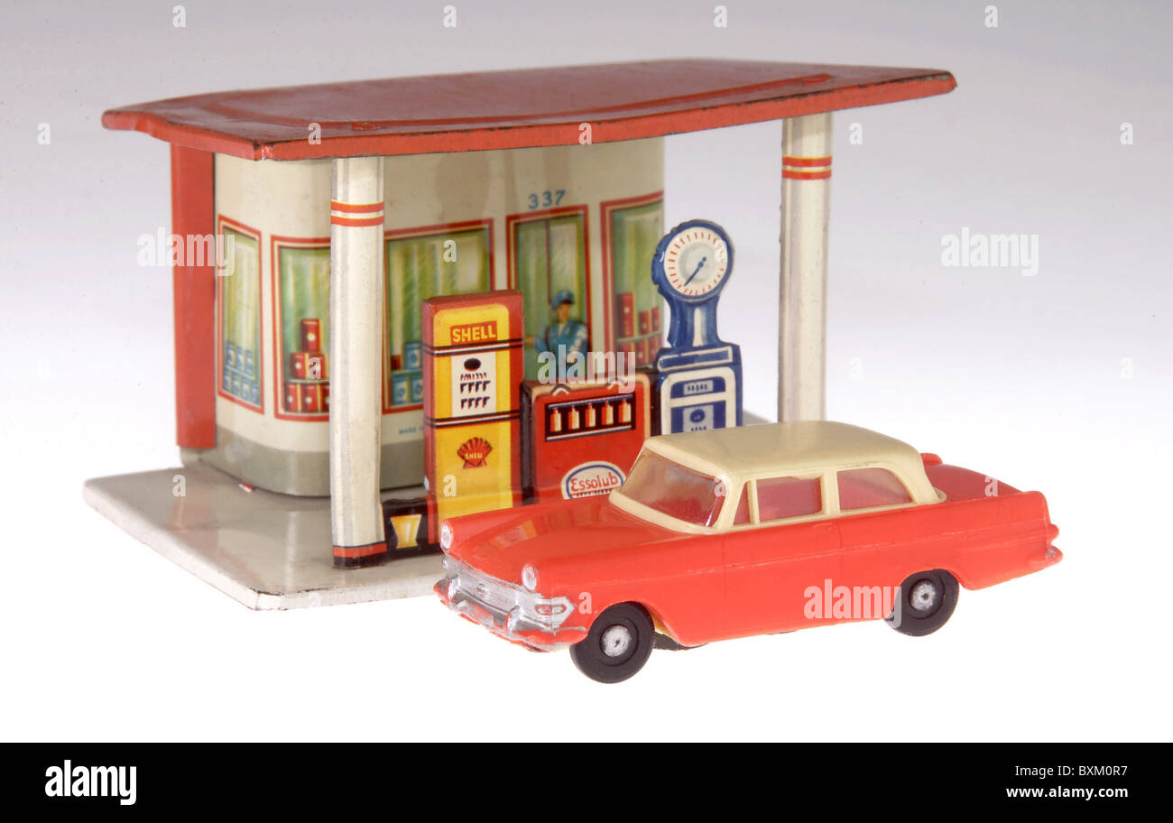 Jouets, station-service, Shell, Esso, Aral, Allemagne, vers 1950, droits additionnels-Clearences-non disponible Banque D'Images