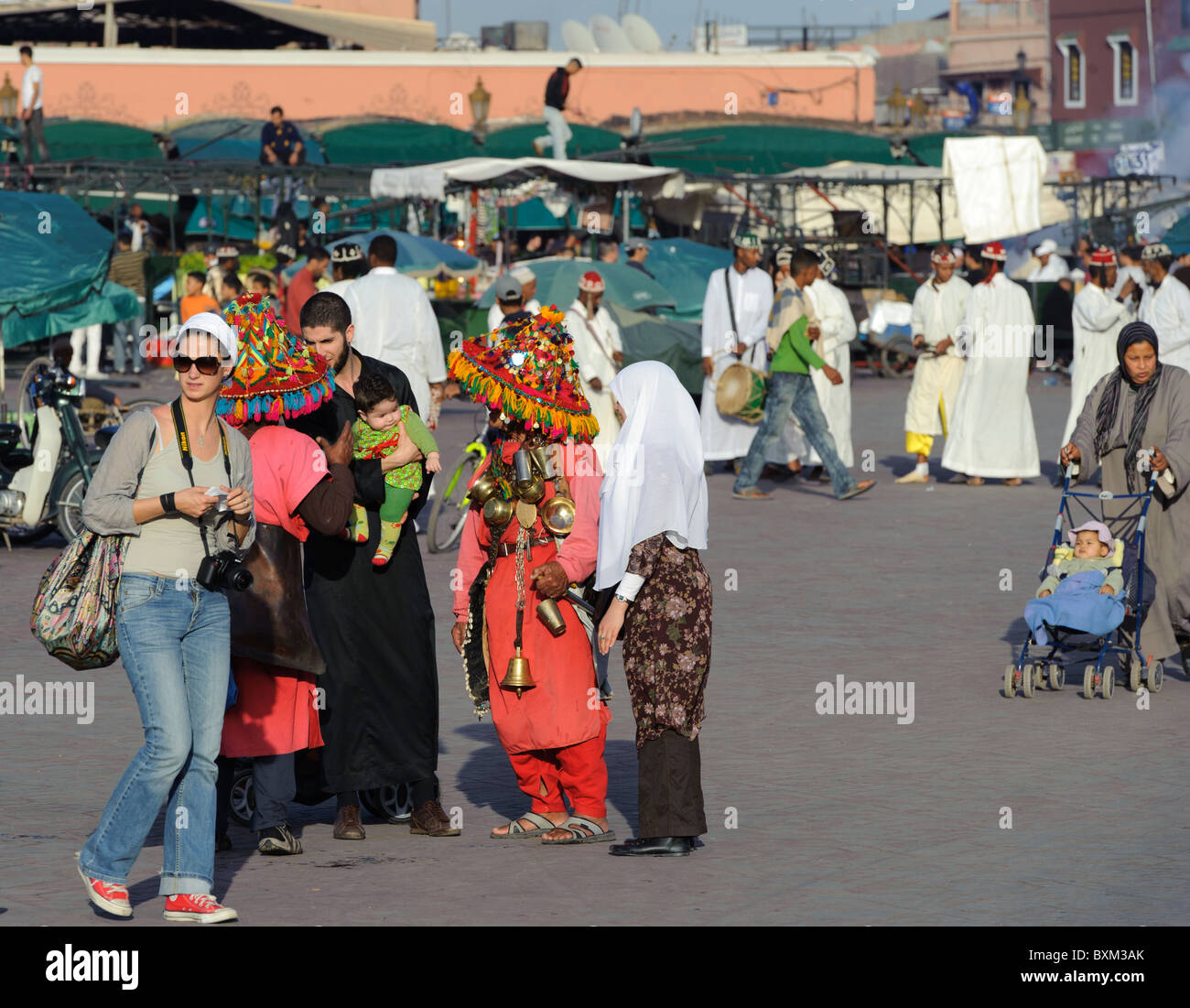 La vie sur place Djemaa El Fna Banque D'Images