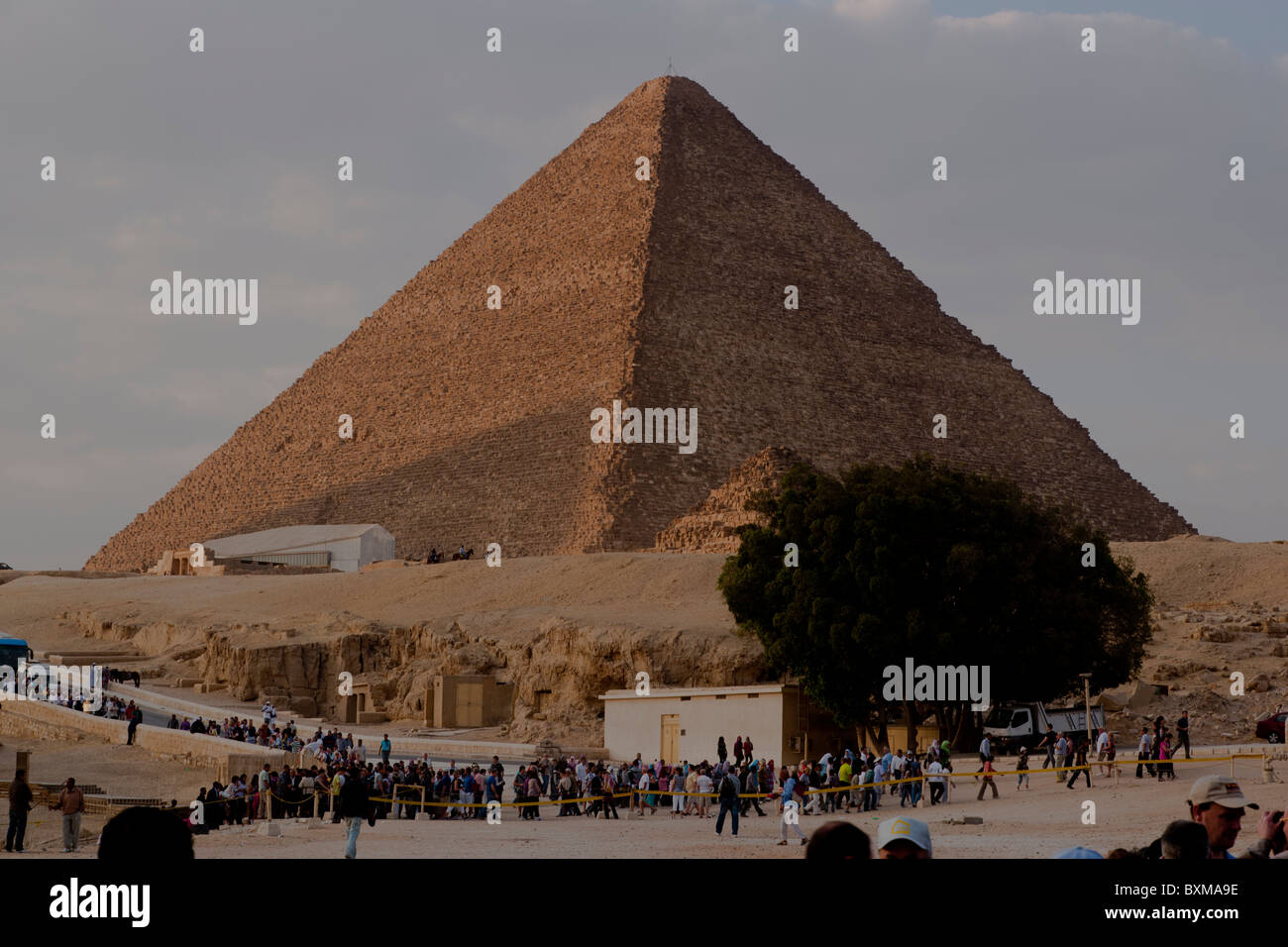 Mykérinos Pyramide Sphinx Cairo Egypte Afrique du Nord Banque D'Images