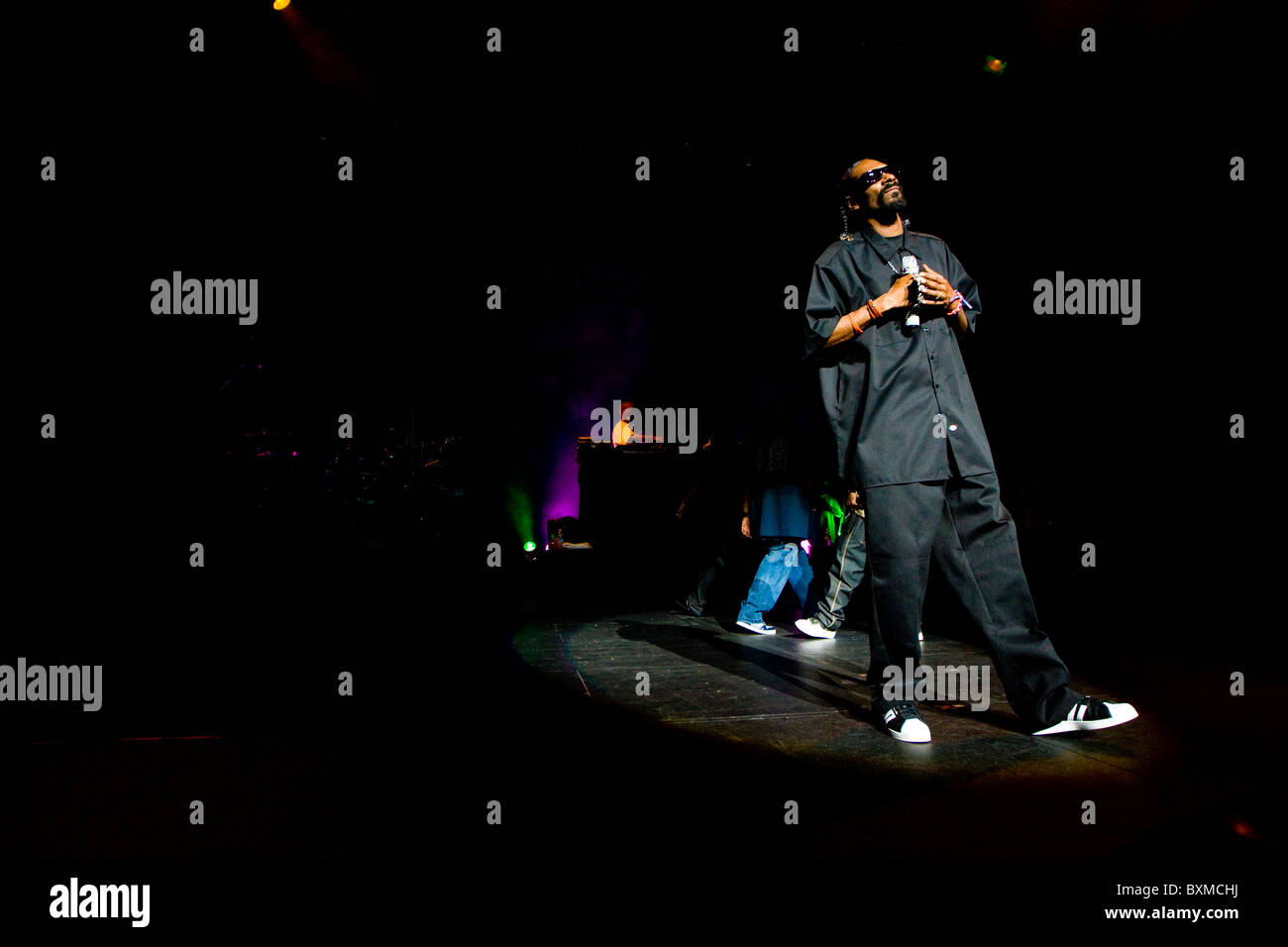 Star du rap Snoop Dogg performing live in concert Banque D'Images