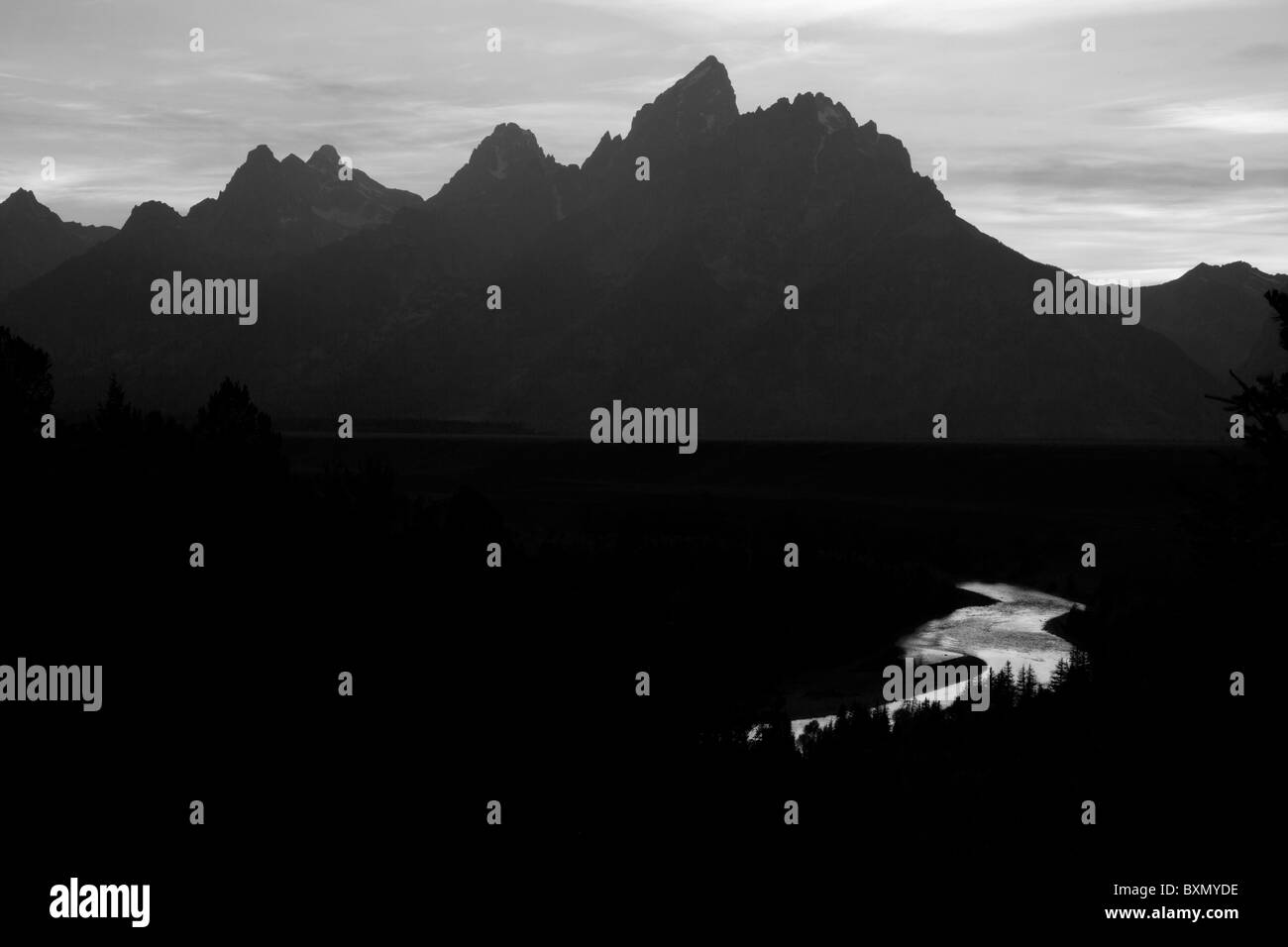 Le noir et blanc des montagnes du Grand Teton et Snake River Banque D'Images