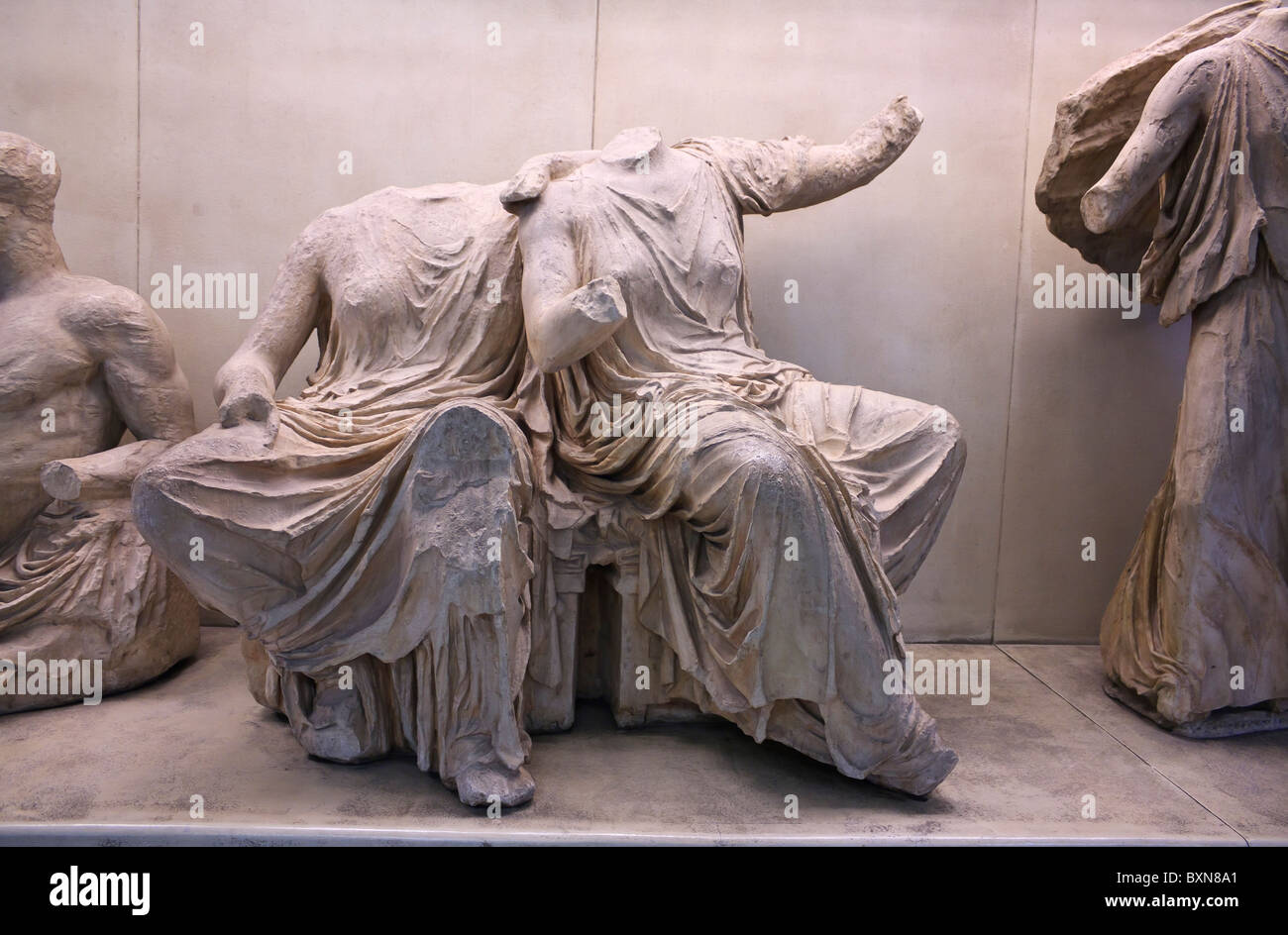 Le grec ancien des statues dans Métro d'Athènes Banque D'Images