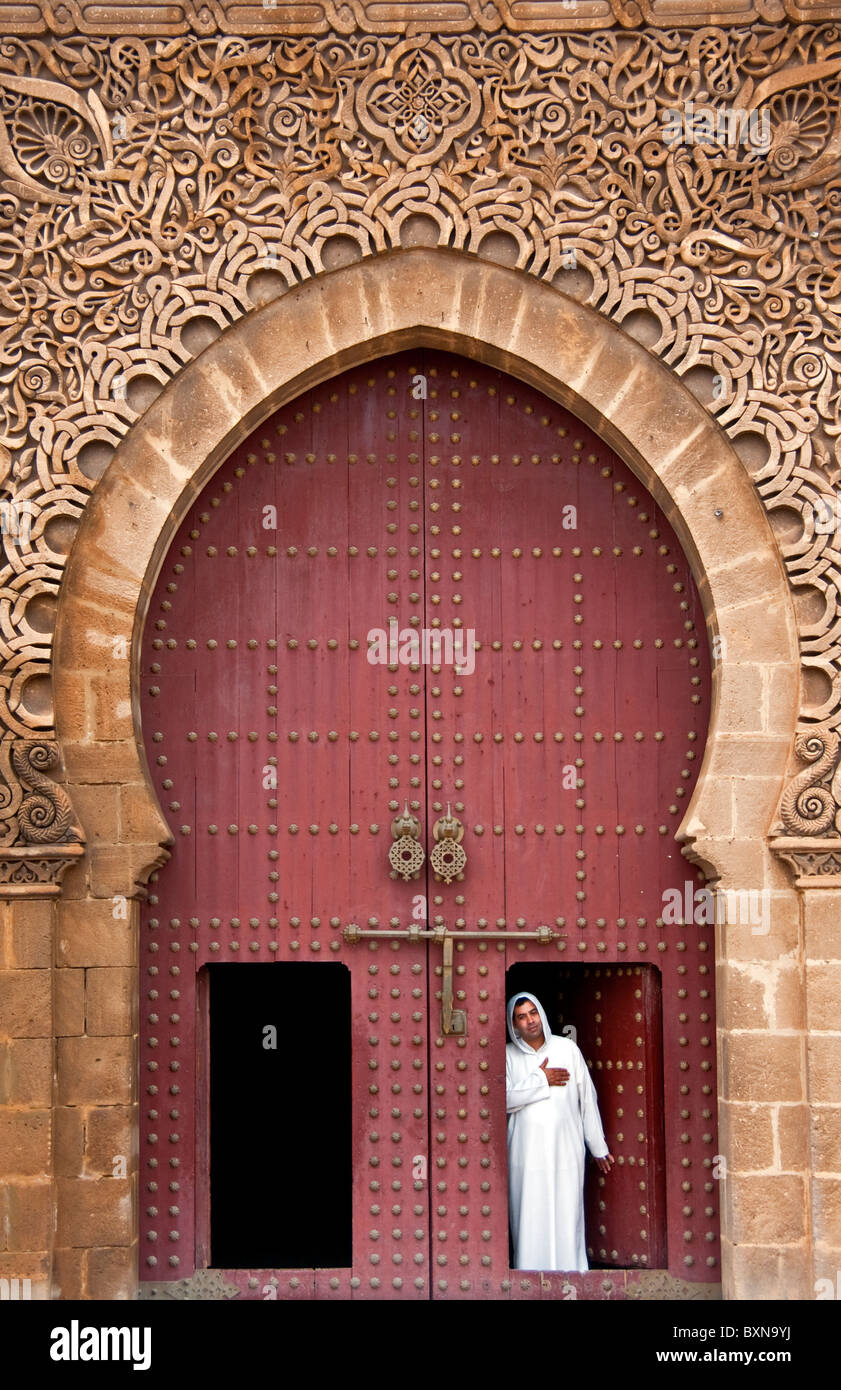 Porte de mausolée de Moulay Ismail à Meknès, Maroc Banque D'Images