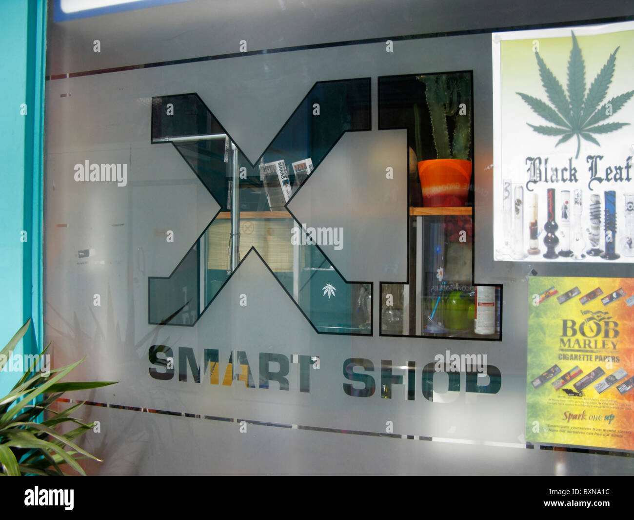XI Smart Shop euphorisants légaux avant St Arcade Devon UK Banque D'Images