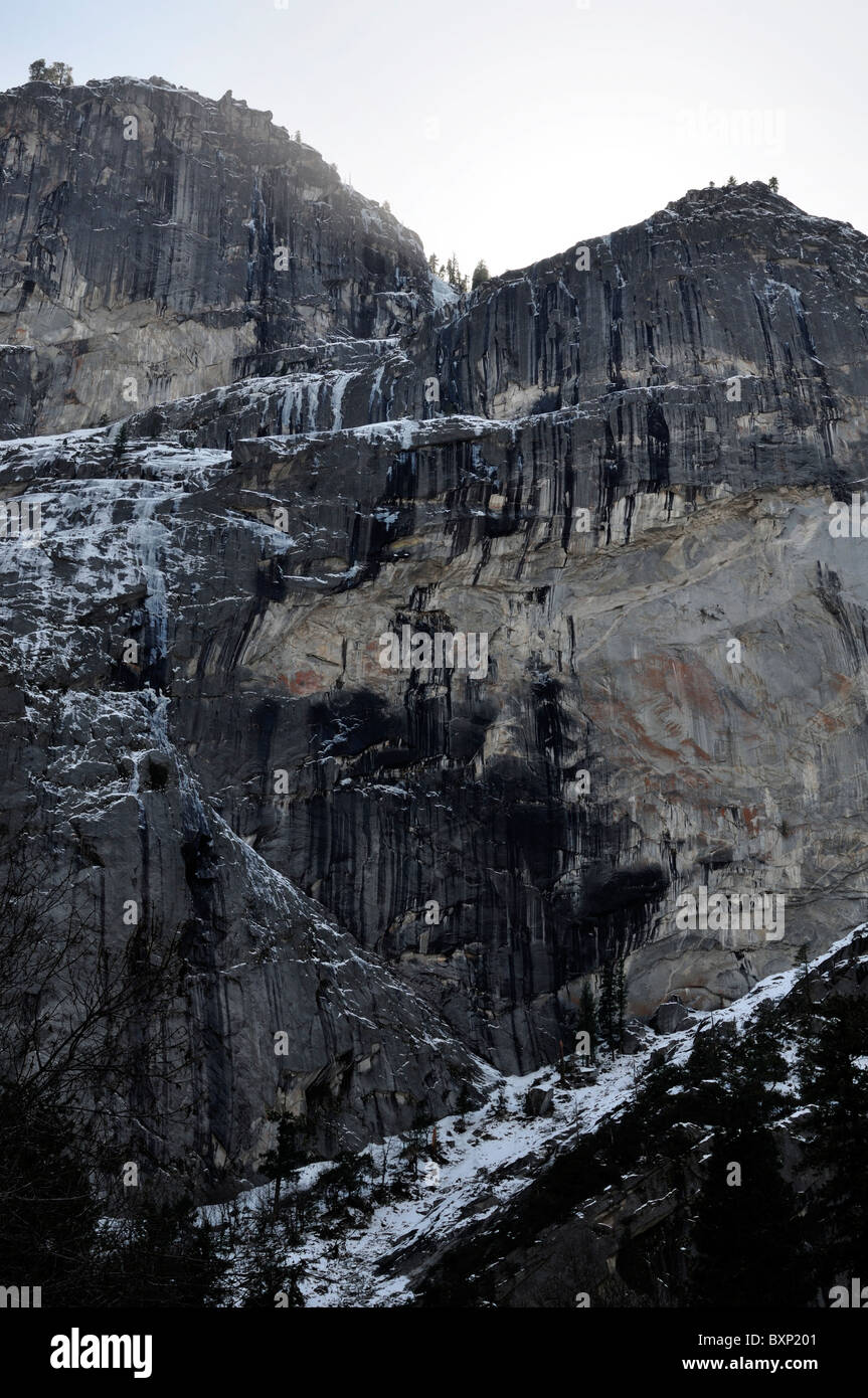 Lever du soleil près de Cathedral rocks Yosemite National Park California USA Banque D'Images