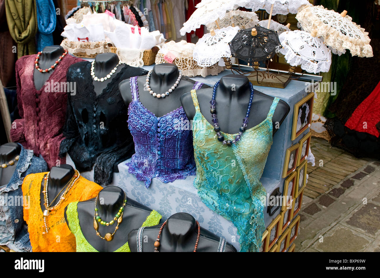 Paysages de l'Île Burano - costume shop Banque D'Images