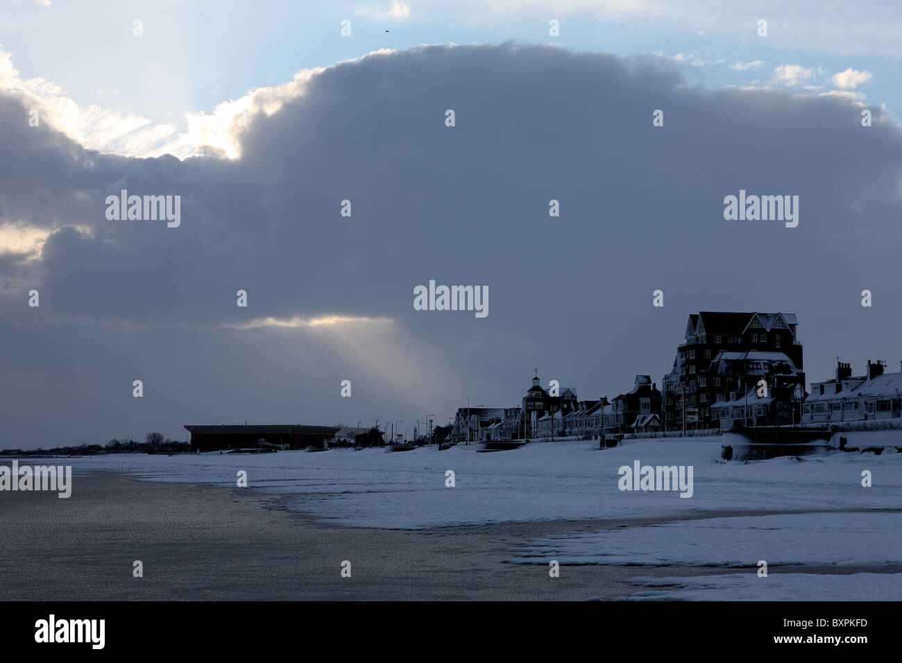 Cleethorpes front de mer dans la neige Banque D'Images