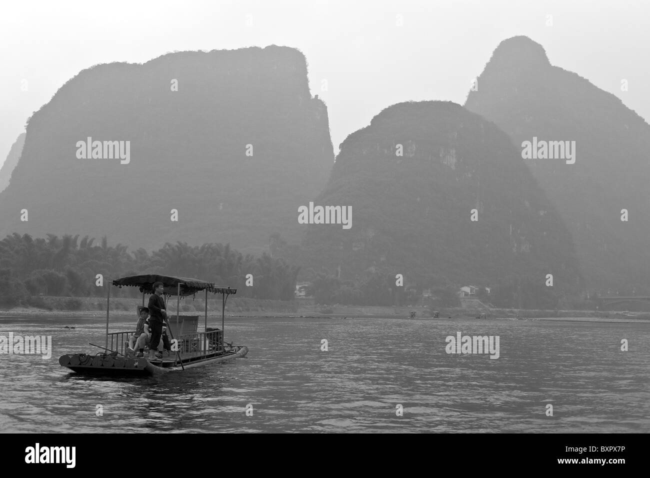 Chine, Province du Guangxi, Yangshuo, Karst, montagnes, rivière Li. Banque D'Images