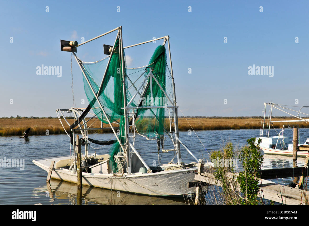 De petites crevettes filet boat in canal de Mississippi River delta, La Nouvelle-Orléans, Louisiane Banque D'Images
