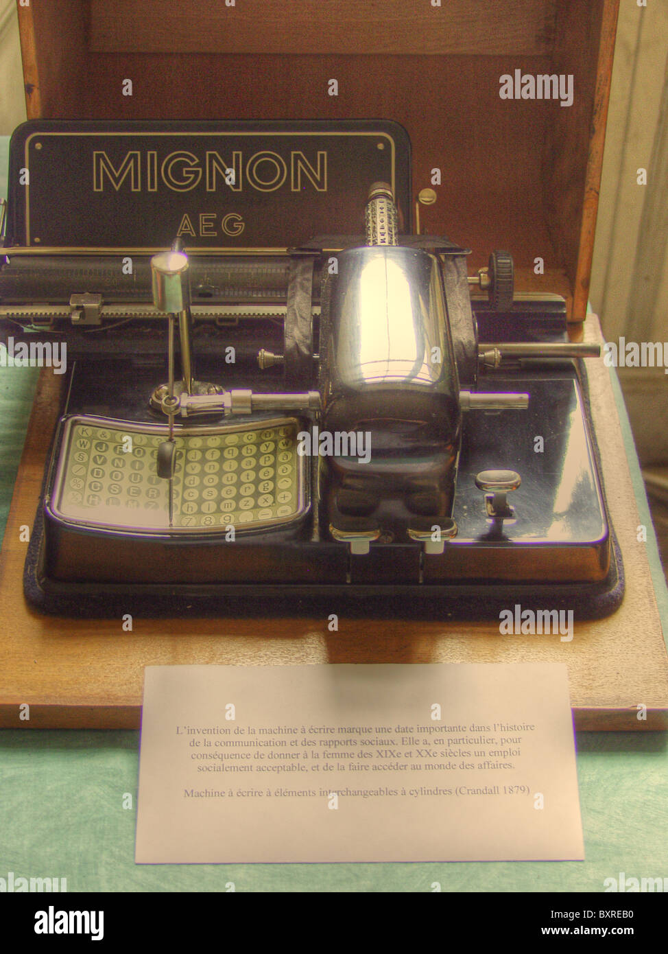 Machine à écrire Vintage Mignon 1 construit par AEG en 1879, dans le musée à nant dans les gorges de la Dourbie Banque D'Images