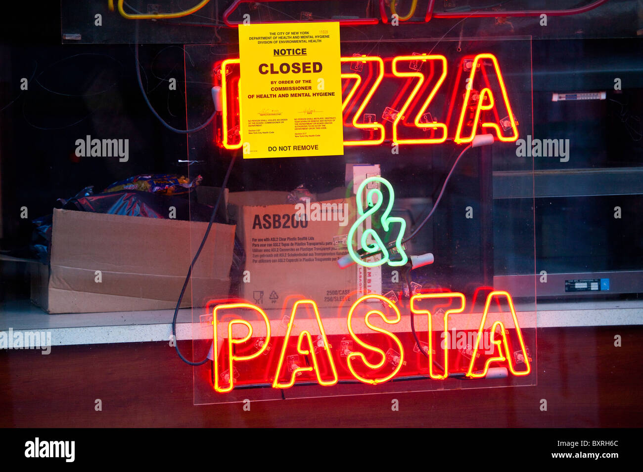 Ministère de la santé avis de fermeture restaurant, Manhattan, New York City Banque D'Images