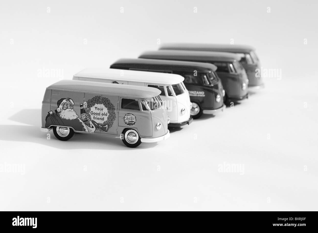 Collection de modèles de jouets de Volkswagen partage de l'écran de bord cars noir et blanc Banque D'Images
