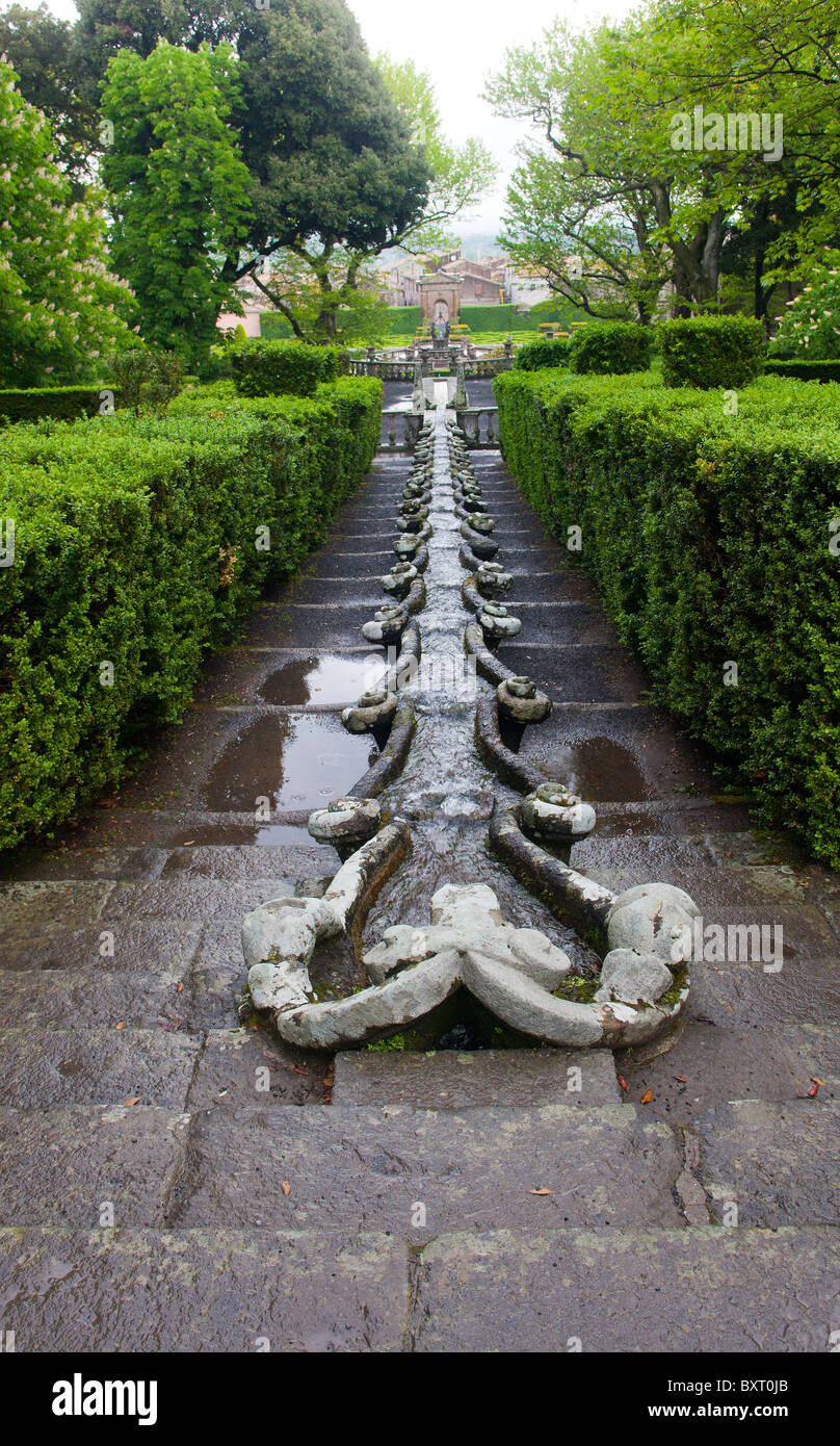 Catena fontaine, Villa Lante, Viterbo, Latium, Italie Banque D'Images