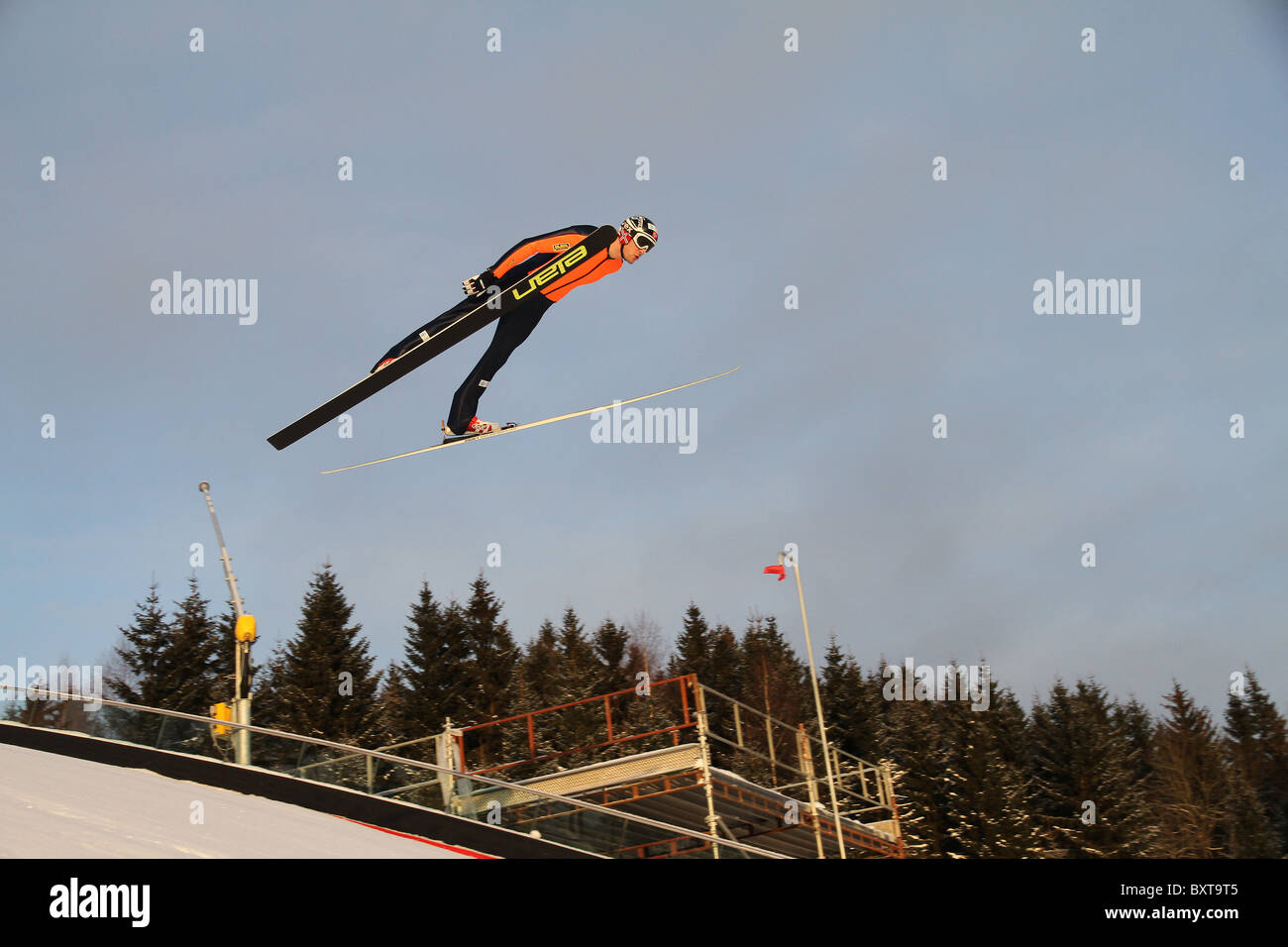 Le saut à ski, combiné nordique et saut à ski spécial en formation Midtstubakken, saut, Oslo, Norvège, 2010 Banque D'Images