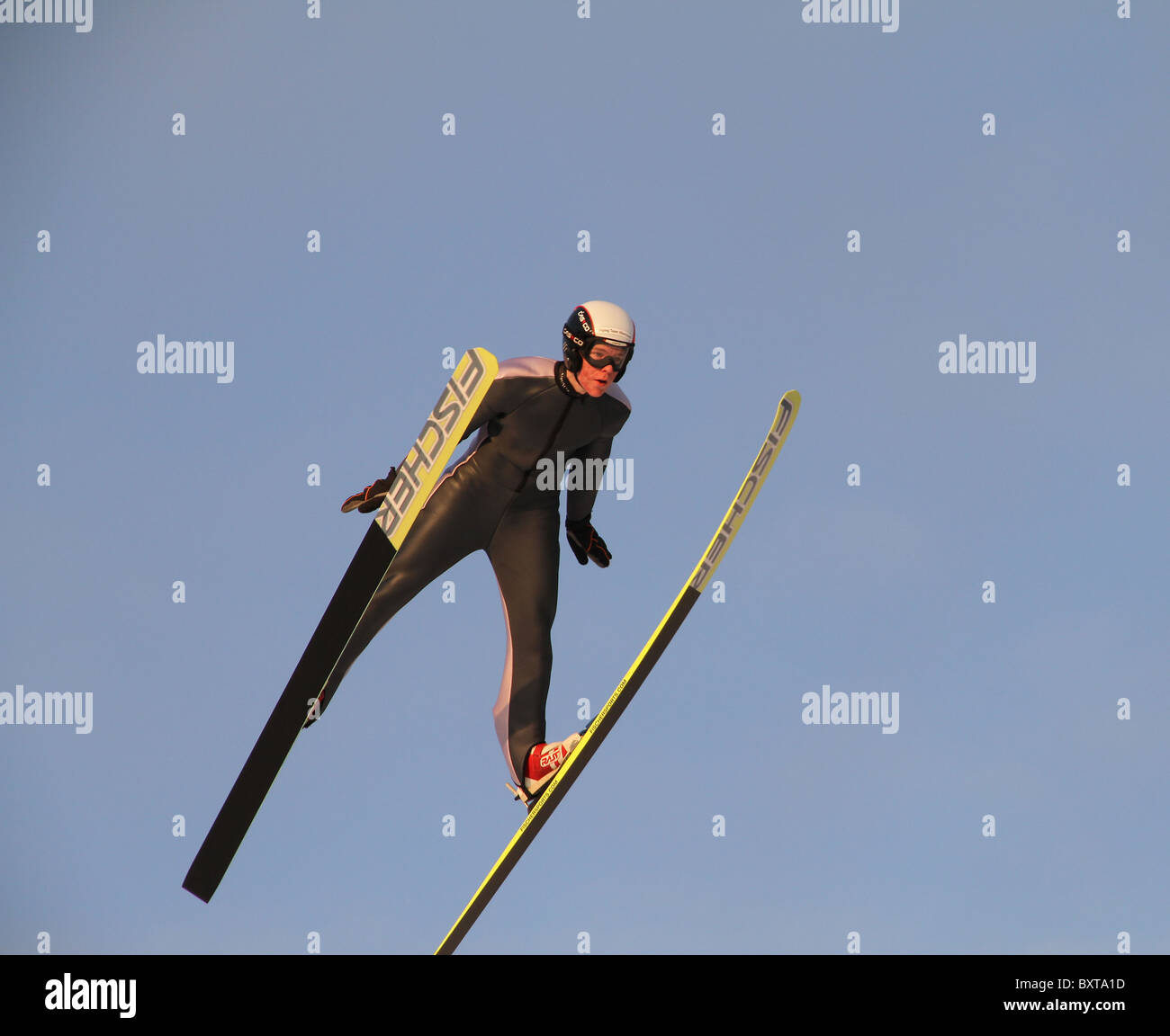 Le saut à ski, combiné nordique et saut à ski spécial en formation Midtstubakken, saut, Oslo, Norvège, 2010 Banque D'Images Le saut à ski, combiné nordique et saut à ski spécial en formation Midtstubakken, saut, Oslo, Norvège, 2010 Banque D'Images