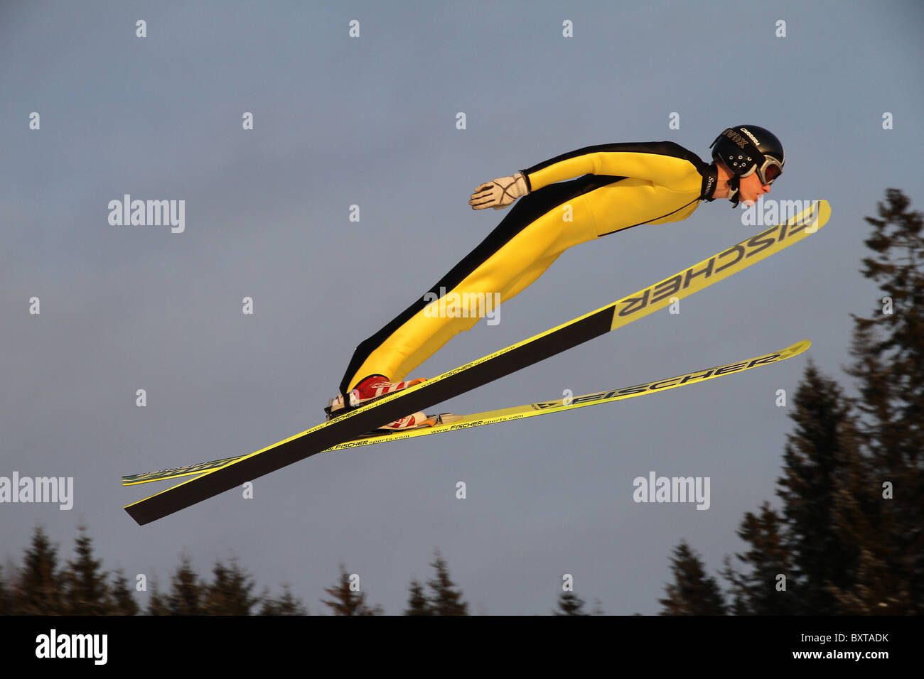 Le saut à ski, combiné nordique et saut à ski spécial en formation Midtstubakken, saut, Oslo, Norvège, 2010 Banque D'Images Le saut à ski, combiné nordique et saut à ski spécial en formation Midtstubakken, saut, Oslo, Norvège, 2010 Banque D'Images