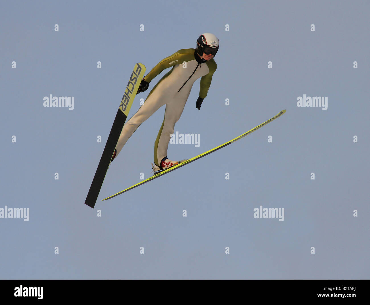 Le saut à ski, combiné nordique et saut à ski spécial en formation Midtstubakken, saut, Oslo, Norvège, 2010 Banque D'Images Le saut à ski, combiné nordique et saut à ski spécial en formation Midtstubakken, saut, Oslo, Norvège, 2010 Banque D'Images