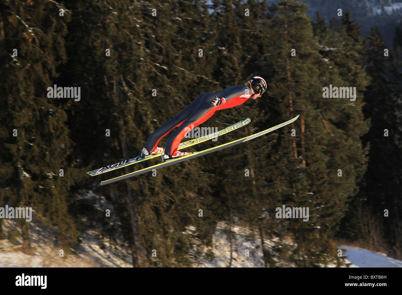 Le saut à ski, combiné nordique et saut à ski spécial en formation Midtstubakken, saut, Oslo, Norvège, 2010 Banque D'Images Le saut à ski, combiné nordique et saut à ski spécial en formation Midtstubakken, saut, Oslo, Norvège, 2010 Banque D'Images