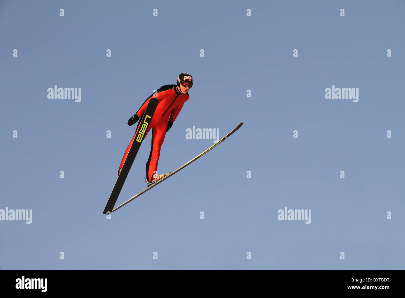 Le saut à ski, combiné nordique et saut à ski spécial en formation Midtstubakken, saut, Oslo, Norvège, 2010 Banque D'Images Le saut à ski, combiné nordique et saut à ski spécial en formation Midtstubakken, saut, Oslo, Norvège, 2010 Banque D'Images