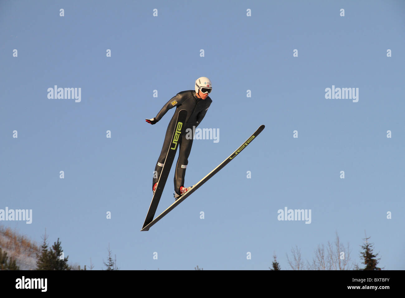 Le saut à ski, combiné nordique et saut à ski spécial en formation Midtstubakken, saut, Oslo, Norvège, 2010 Banque D'Images Le saut à ski, combiné nordique et saut à ski spécial en formation Midtstubakken, saut, Oslo, Norvège, 2010 Banque D'Images