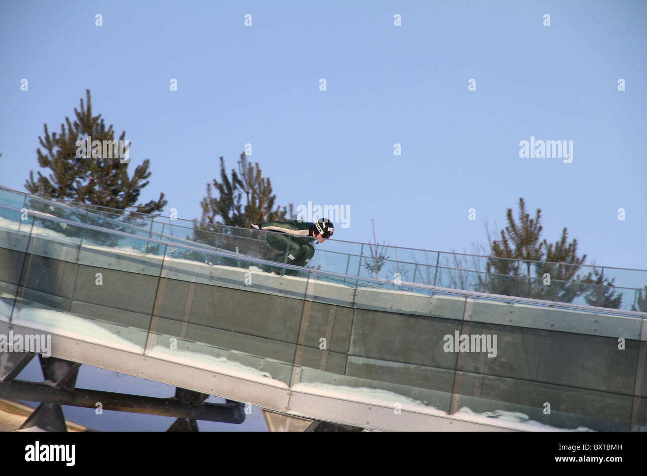 Le saut à ski, combiné nordique et saut à ski spécial en formation Midtstubakken, saut, Oslo, Norvège, 2010 Banque D'Images Le saut à ski, combiné nordique et saut à ski spécial en formation Midtstubakken, saut, Oslo, Norvège, 2010 Banque D'Images