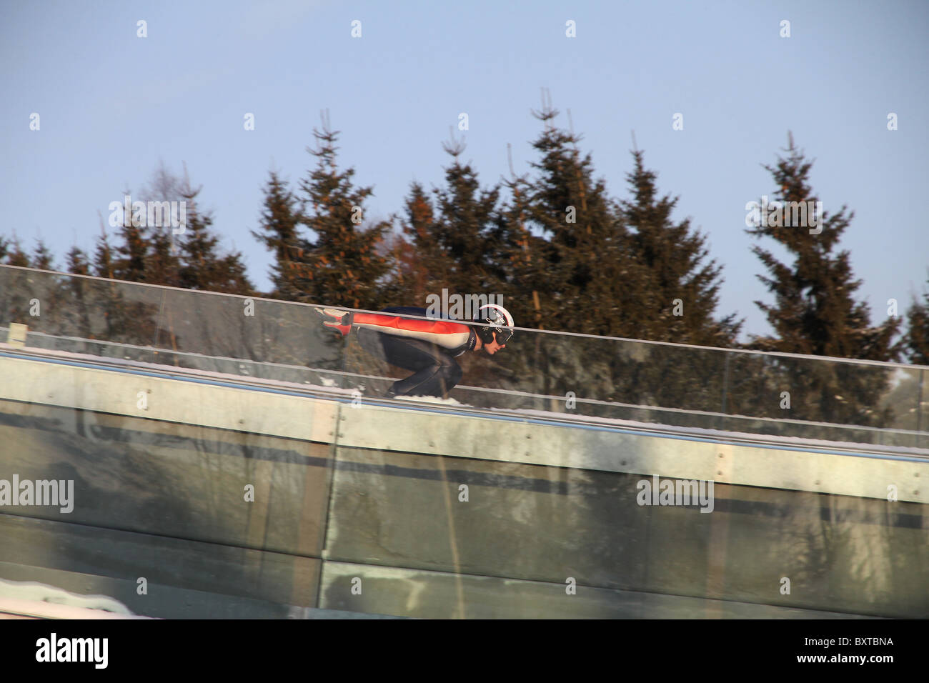 Le saut à ski, combiné nordique et saut à ski spécial en formation Midtstubakken, saut, Oslo, Norvège, 2010 Banque D'Images Le saut à ski, combiné nordique et saut à ski spécial en formation Midtstubakken, saut, Oslo, Norvège, 2010 Banque D'Images