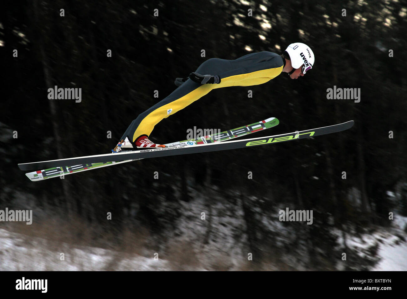 Le saut à ski, combiné nordique et saut à ski spécial en formation Midtstubakken, saut, Oslo, Norvège, 2010 Banque D'Images Le saut à ski, combiné nordique et saut à ski spécial en formation Midtstubakken, saut, Oslo, Norvège, 2010 Banque D'Images